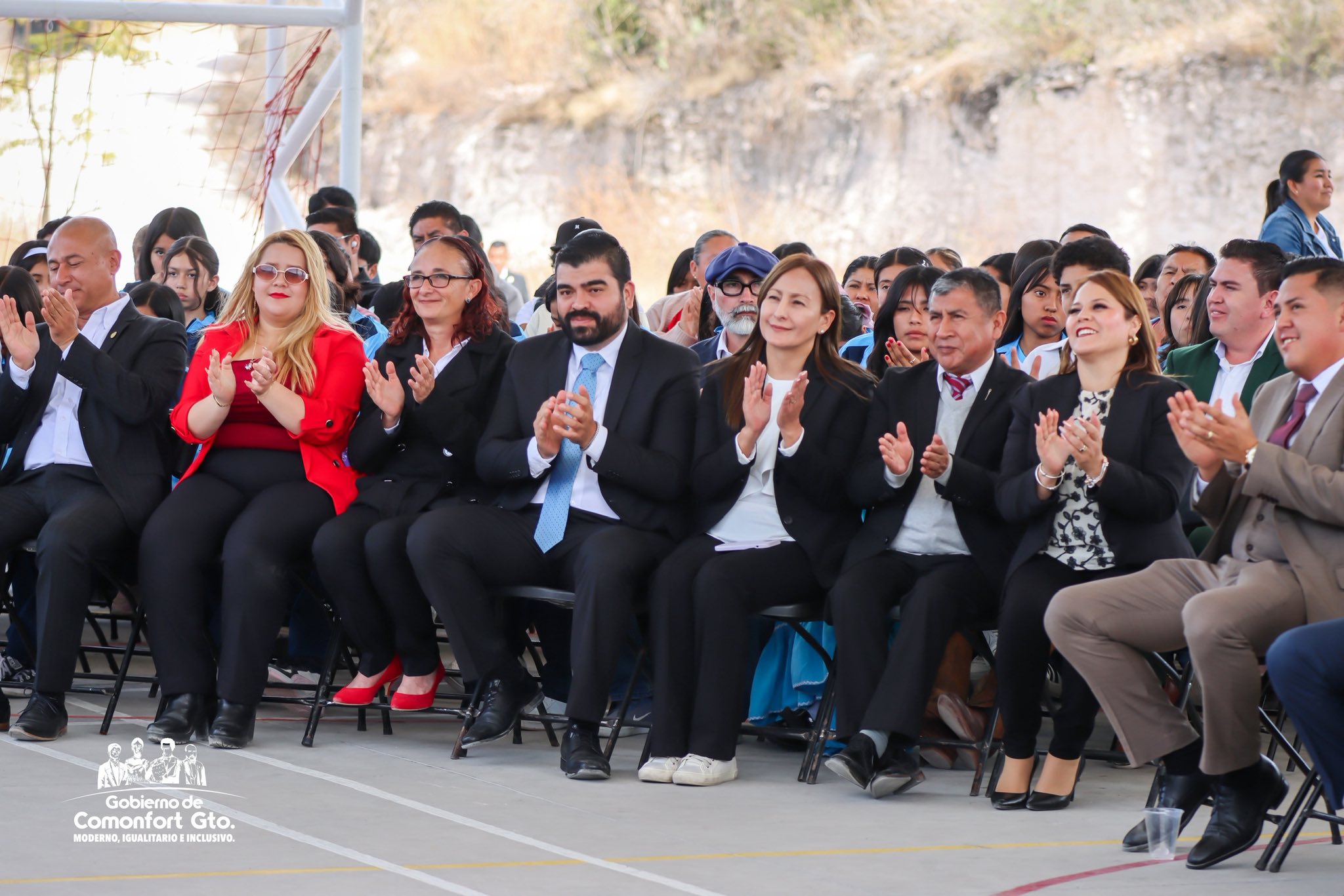 Autoridades presentes