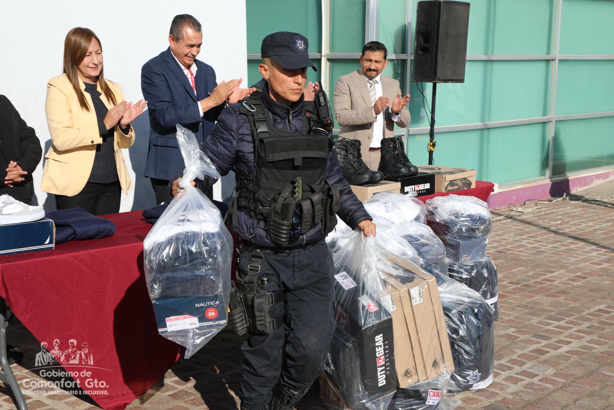 Entrega de uniformes